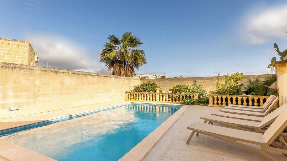 Kercem House | Surwig Gozitan Villa & Pool, Kercem Gozo, Malta