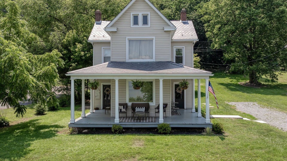 Wrightsville House | Susquehanna River Retreat with an Eccentric Flair