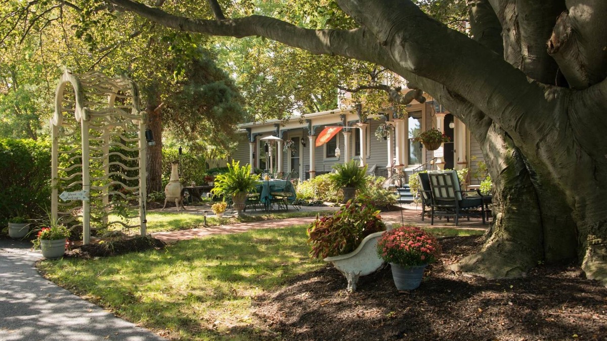 Canandaigua Bed & Breakfast | Sutherland House Victorian Bed & Breakfast