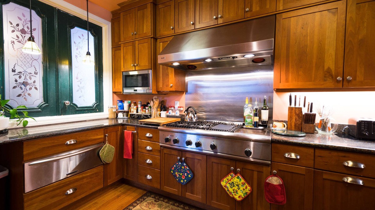 Center Harbor Bed & Breakfast | Sutton House B & B