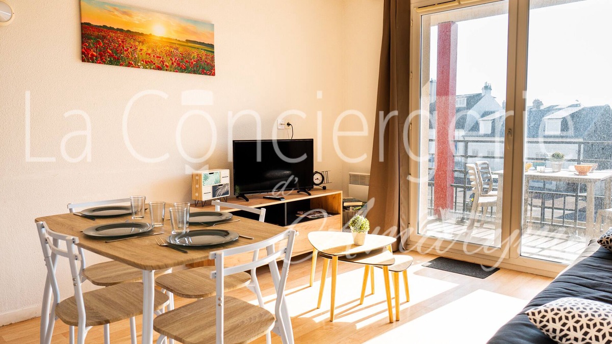 Cayeux-sur-Mer Condo | SVC 13 - Bel appartement proche mer avec balcon
