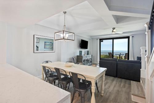 Isle of Palms House | SW416B: 416B Shipwatch