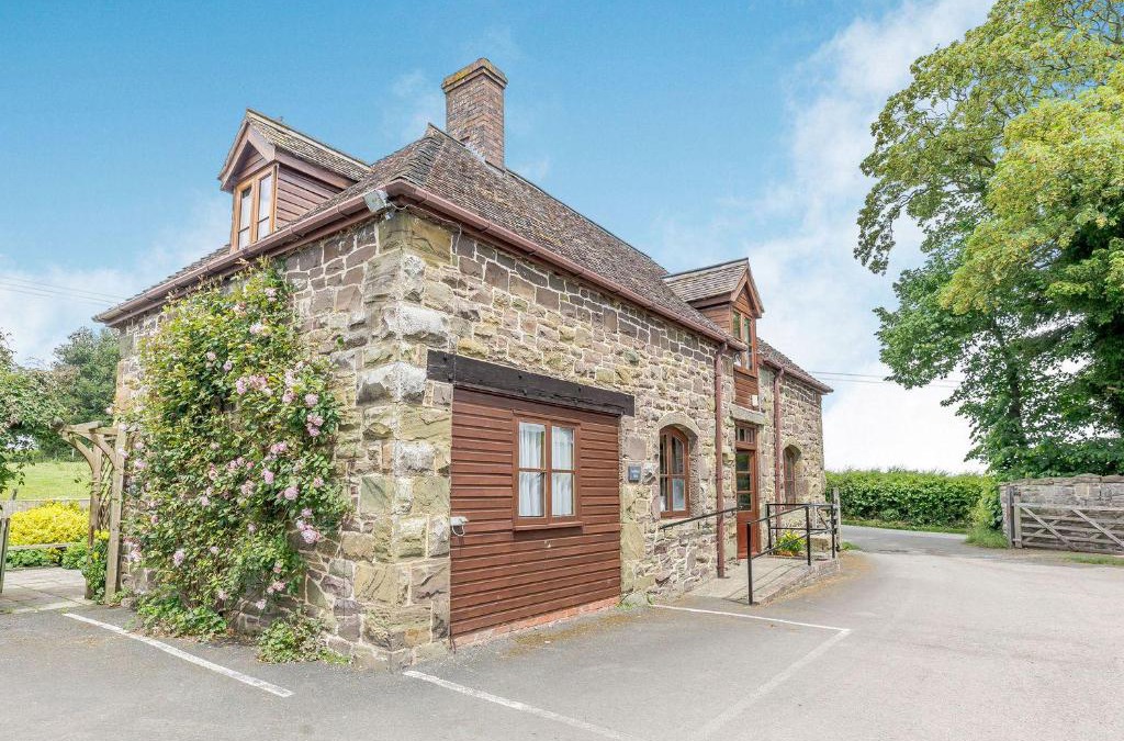 Strefford House | Swallow's Nest