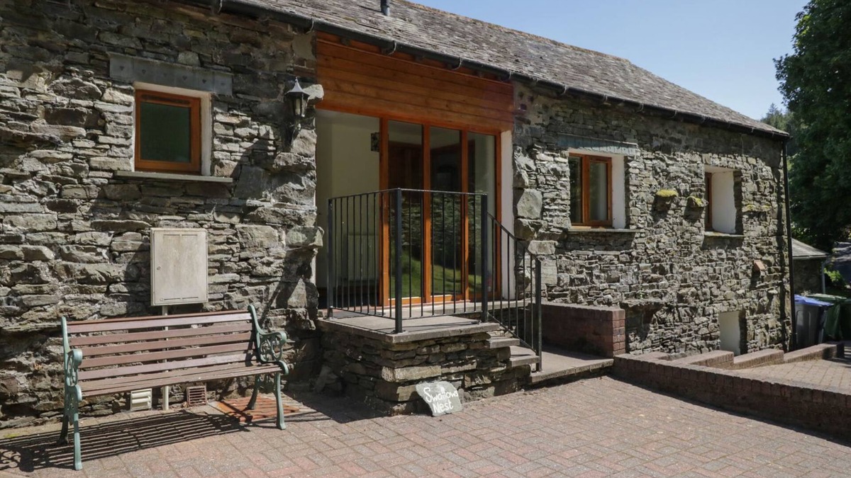 Thornthwaite Cottage | SWALLOW'S NEST, pet friendly, with a garden in Braithwaite