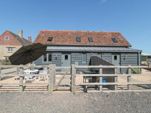 South Leigh House | Swallows, 1 The Old Stables