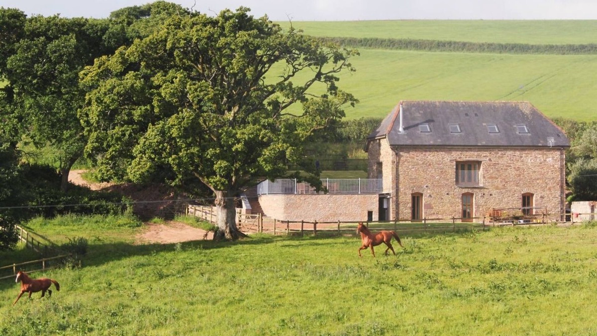 Washbourne Cottage | SWALLOWS REACH, pet friendly, character holiday cottage in Halwell