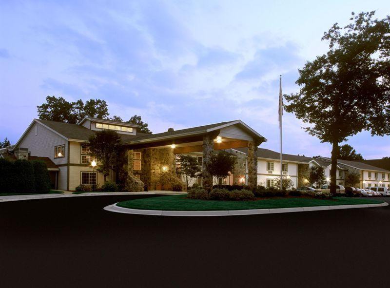 Tyner Resort | Swan Lake Resort