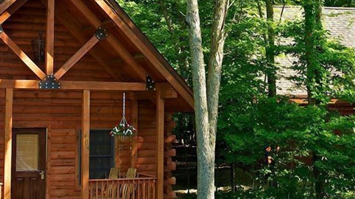 Tyner Resort | Swan Lake Resort