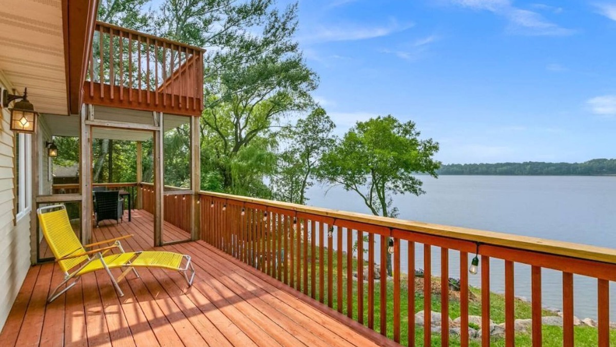 Dassel Cabin | Swan Lake Shores! Relax & Enjoy the View!