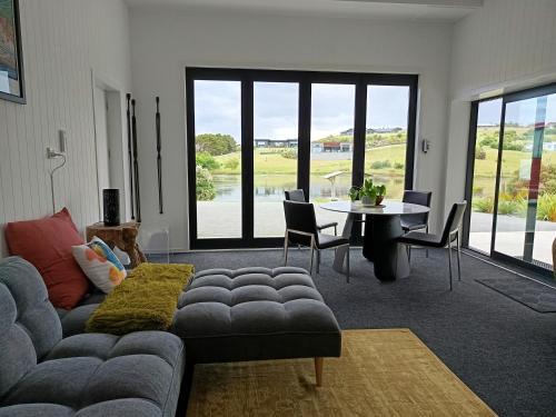 Mangawhai Apartment | Swanlake