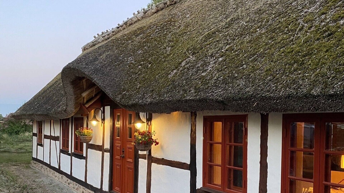Laholm Apartment | Swedish farm from 1648