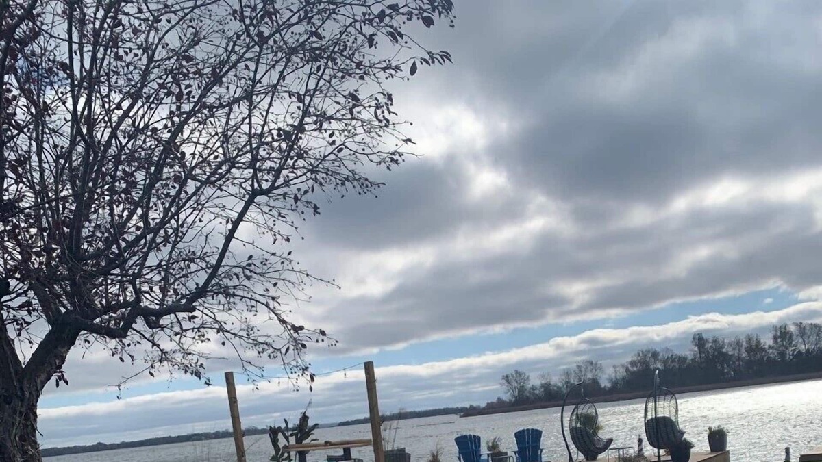 Wellington Cottage | Sweeping Lake View Cottage at Twin Birch in Prince Edward County
