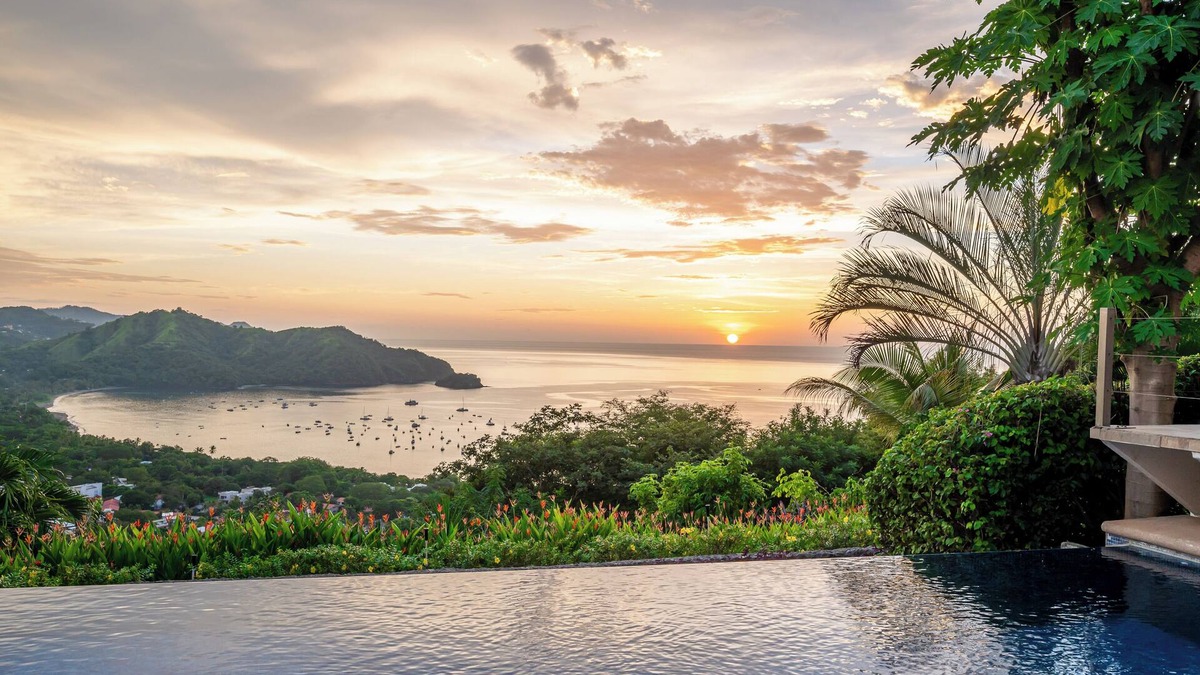 Coco House | Sweeping views of Coco Bay - Get Away-Vacation or Work Remote
