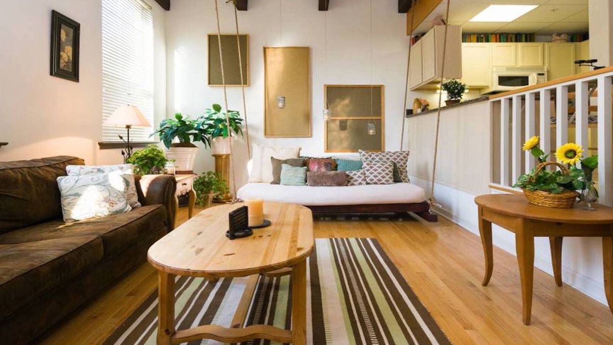Royersford Condo | Sweet City Retreat! Luxurious Art Loft