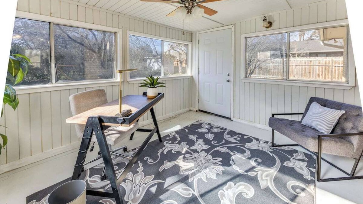 Georgetown House | Sweet Dreams in Georgetown, TX -pets-long stays- private office