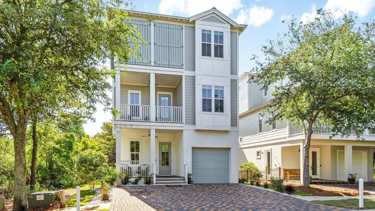 Inlet Beach House | Sweet Escape, Sunny Days at Tupelo Honey/Gulf Views/Steps to Pool & Beach/4 Bikes