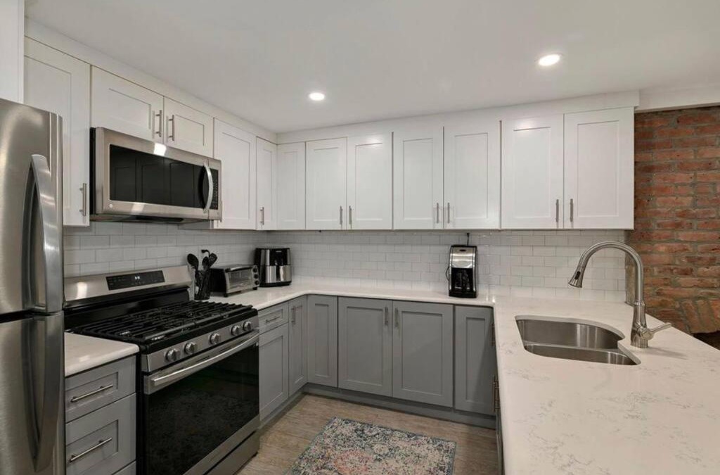 Communipaw Apartment | Sweet Home - 20 minutes to NYC