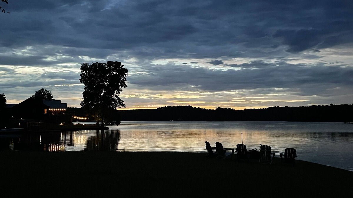 Alexander City House | {Sweet Home Oakachoy} lake-front on Lake Martin