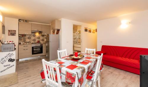 Universita Apartment | sweet home station