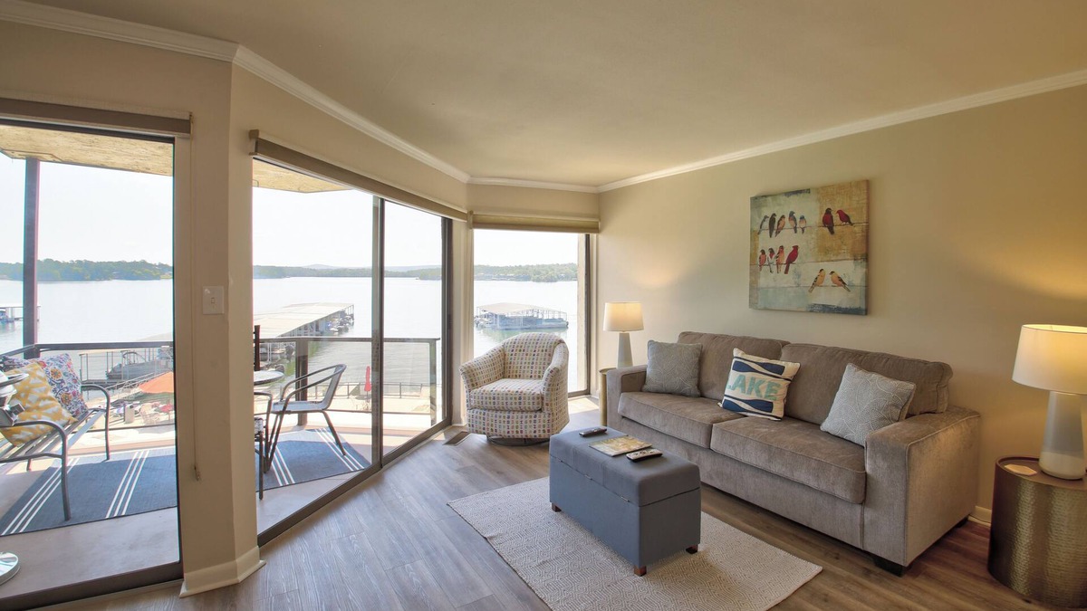 Hot Springs Condo | Sweet Lake Get Away (#2) in the Heart of Hot Springs