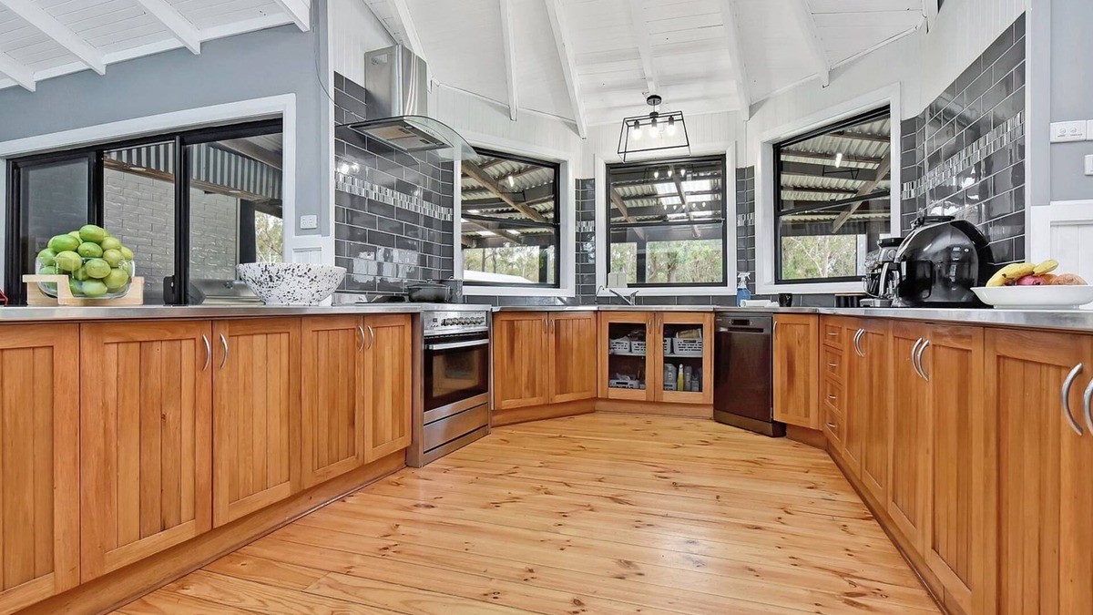 Ellalong House | Sweet Leaf Heavenly Hideaway Family Retreat
