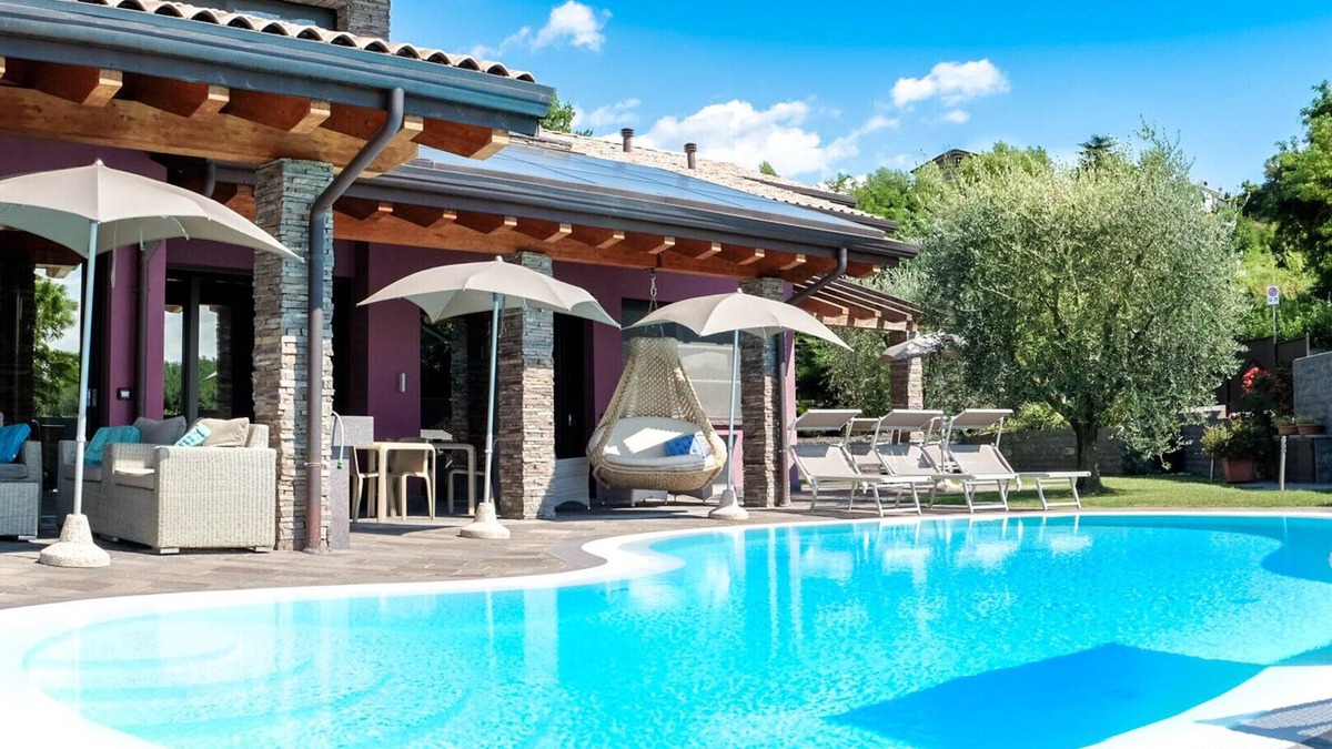 San Benedetto di Lugana House | Sweet Life Villa with private pool