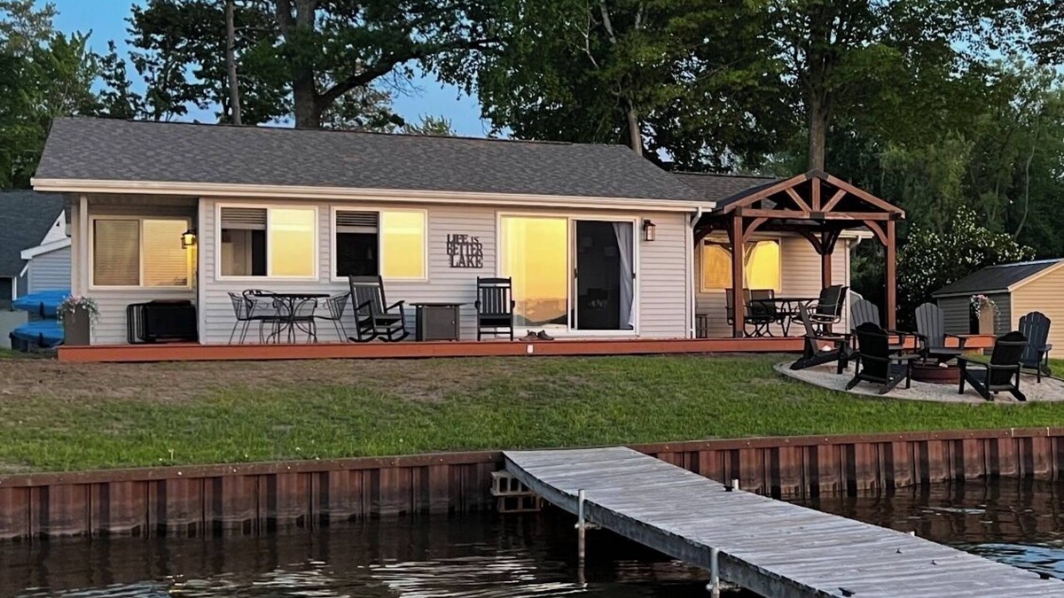 Long Lake House | Sweet Retreat, Located on 500 acre all sports Long Lake in Hale, Michigan