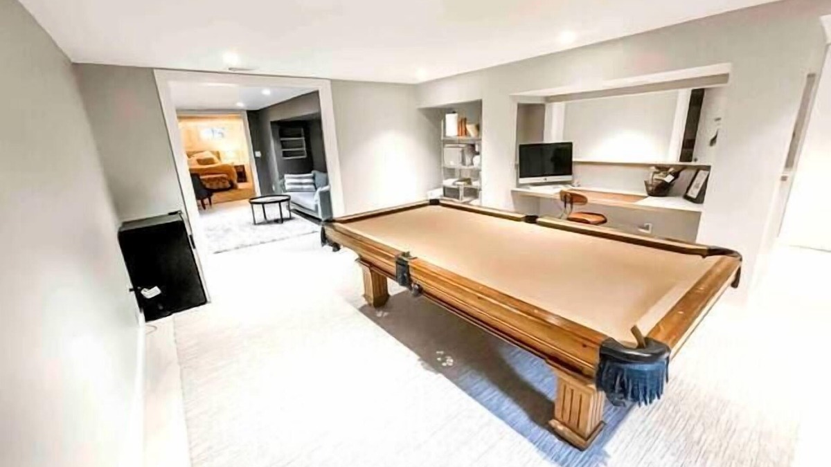 Westport Apartment | Sweet Studio w/Lounge & Pool Table