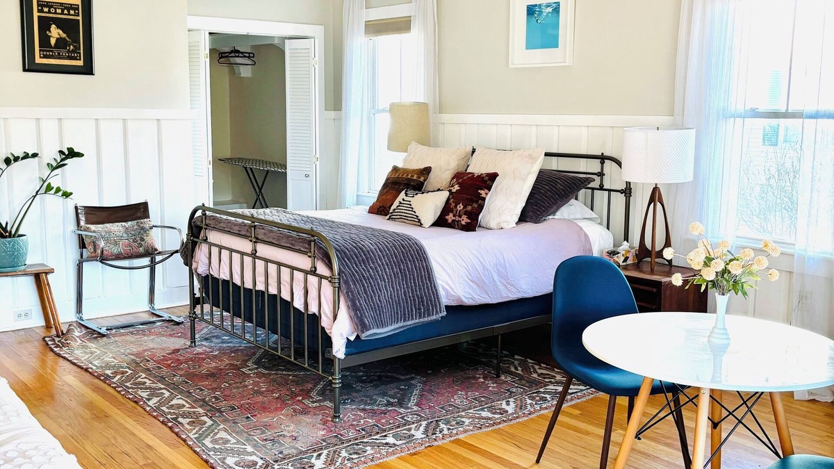 Greenfield Apartment | Sweet Suite in Montague near Colleges and Downtown Turners Falls Great Falls.