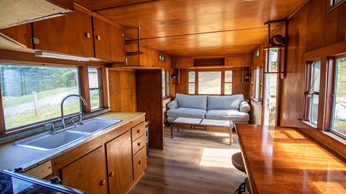 Floyd House | Sweet Suite Vintage Camper