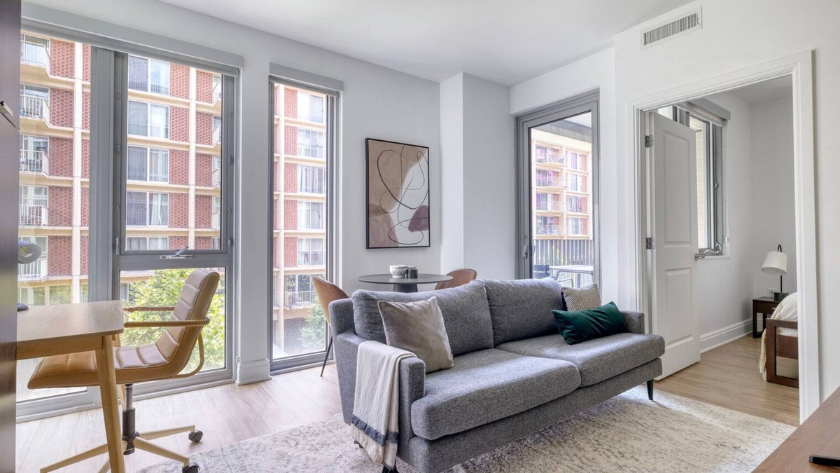 Southwest Federal Center Apartment | Sweet SW Waterfront 1BR w/Gym & Roof Pool, nr Train, by Blueground
