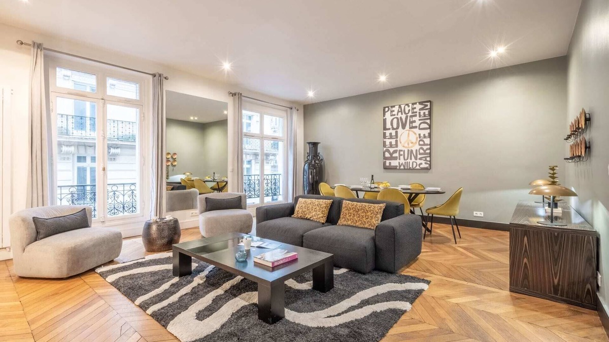 Champs-Elysees Apartment | Sweett | Cerisoles I
