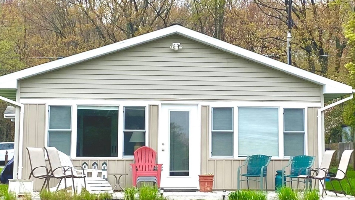 Ludington Cottage | Sweetwater Cottage on channel of Lower Hamlin Lake
