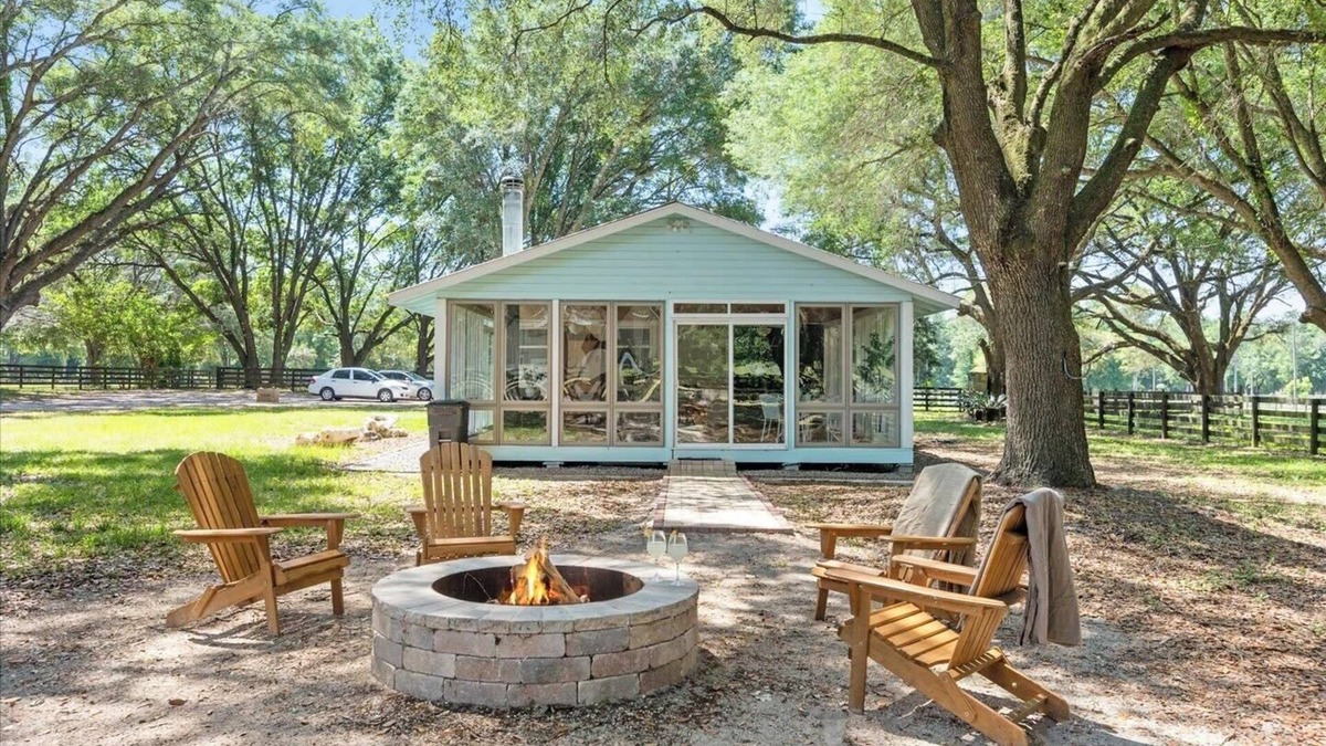 Fort White House | Sweetwater on the Range - New Reno Farm Getaway