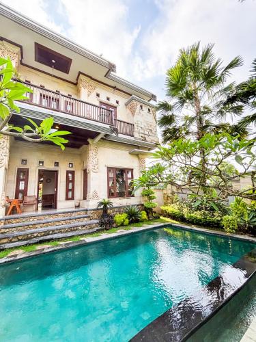 Penatih Villa | Swikara White House