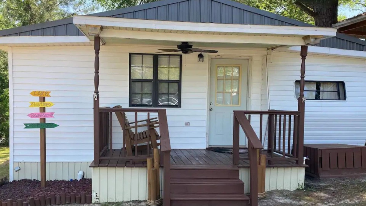 Eufaula Cabin | Swim Fish and Relax at the CABIN 1 BR sleeps 4.
