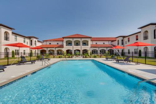 Lawrence County Apartment | Swim, Golf and Bowl - Loretto Vacation Rental Apt!