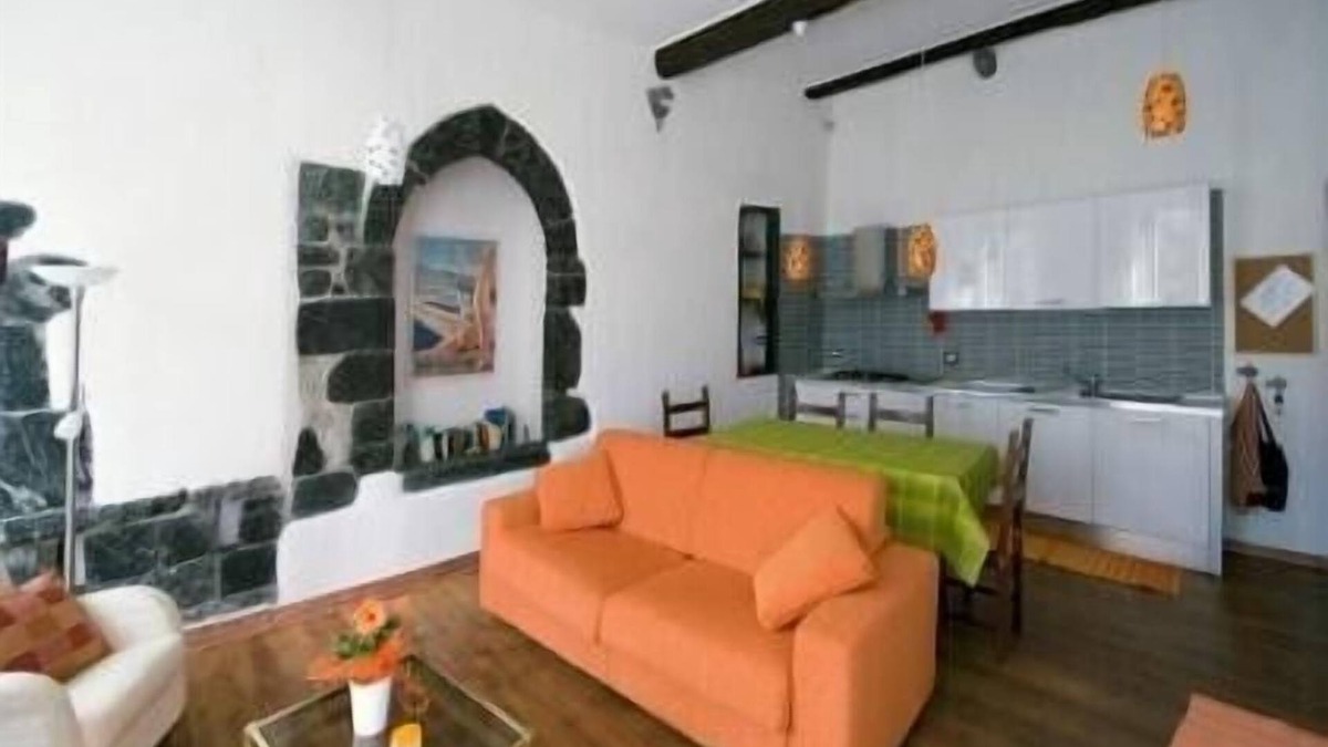 Levanto Apartment | Swimming and hiking! In the center, 100m from the sea CIN IT011017C2ES8JIUVM