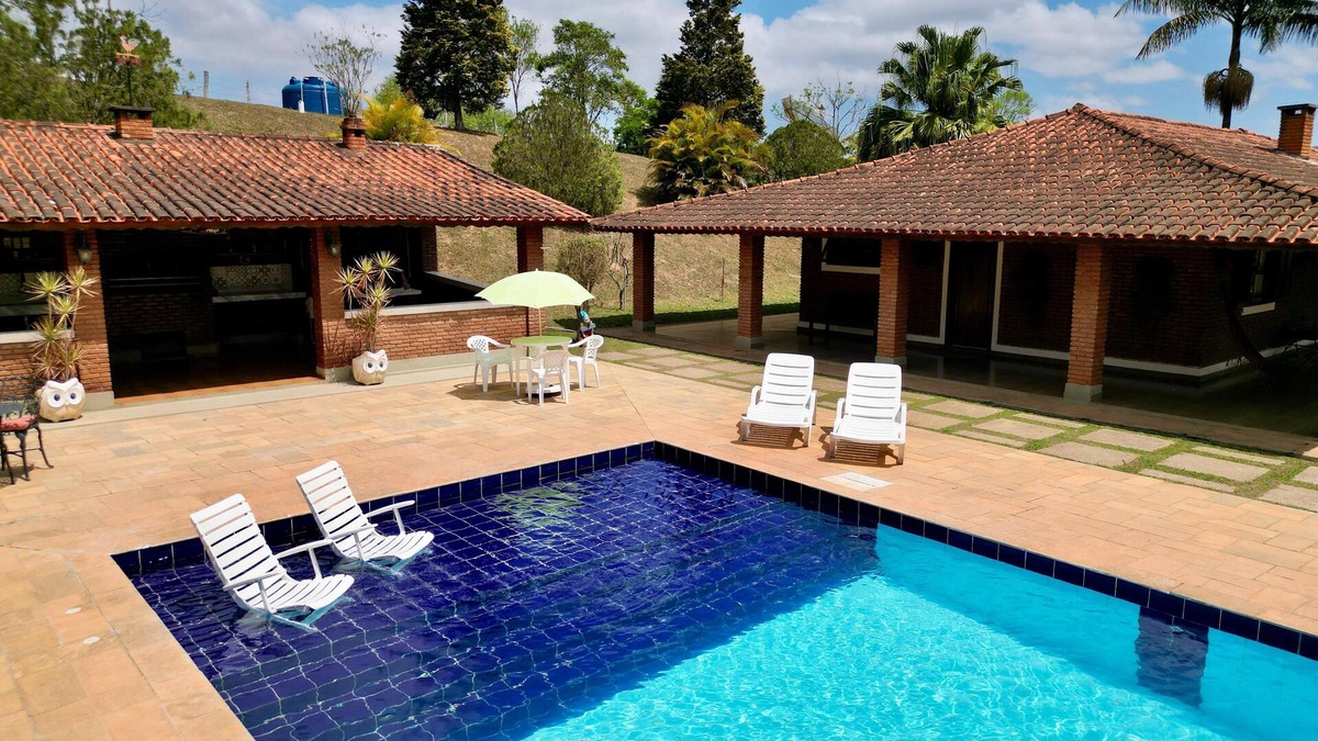 Itapeva House | Swimming pool with beach, 5 bedrooms, fireplace, bonfire, 120km from SP. Monte Verde 50km away