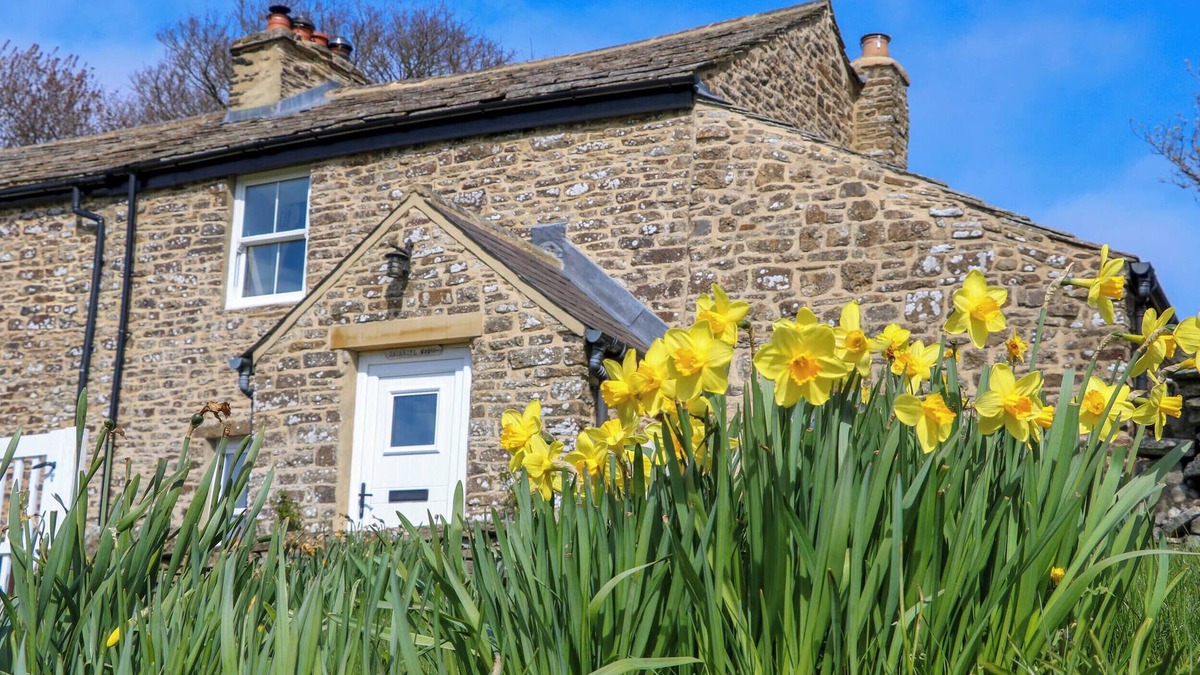 Allendale House | SWINHOPE VIEW, pet friendly, character holiday cottage in Hexham