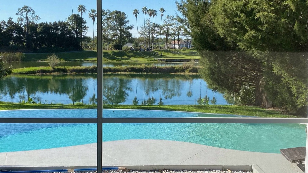 Groveland House | SWISS 28 - Lake Stephanie