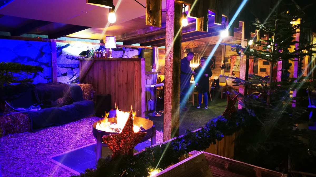 Sankt Margrethen House | Swiss Army Camping Night