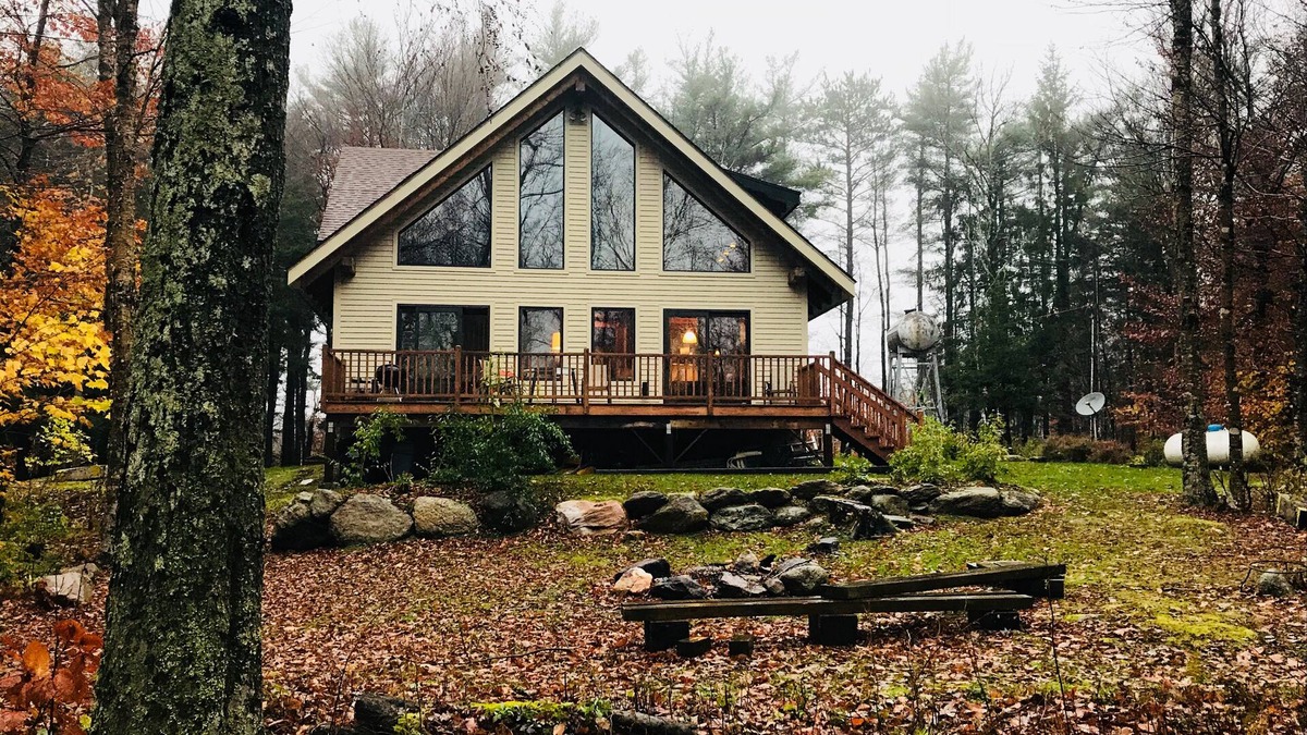 Peru House | Swiss Chalet Style Timber frame Home In Berkshires With All Modern Conveniences