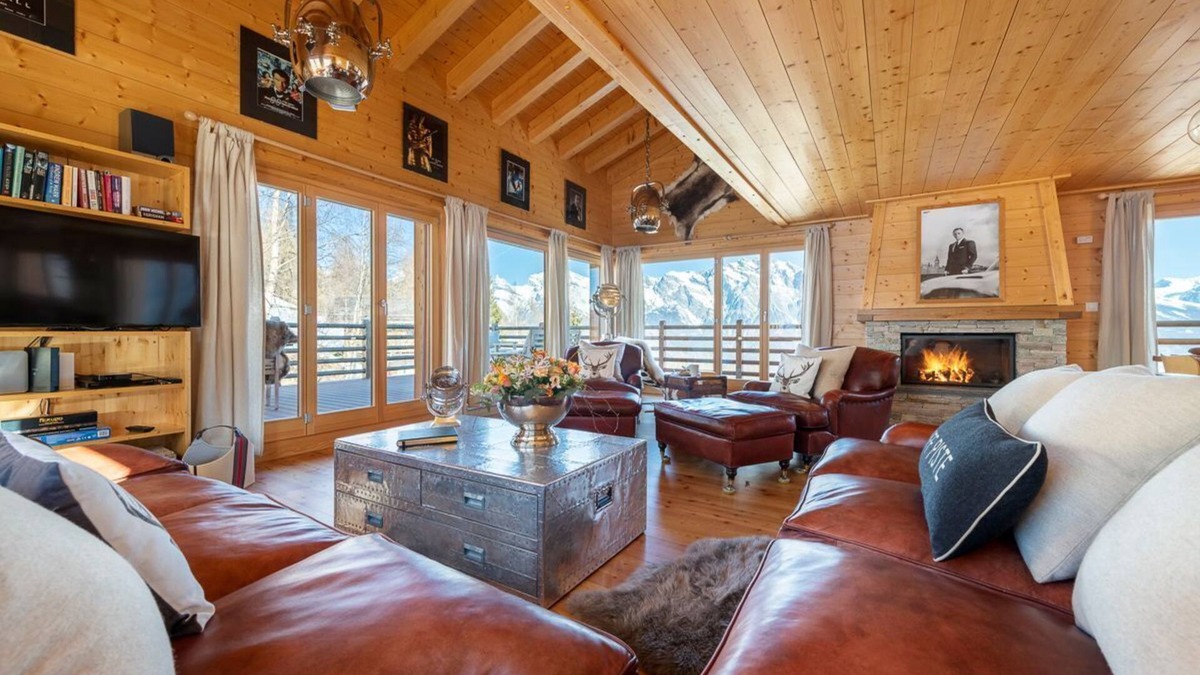 Mayens-de-Riddes Ski Chalet | Swiss Mountain Chalet Skyfall