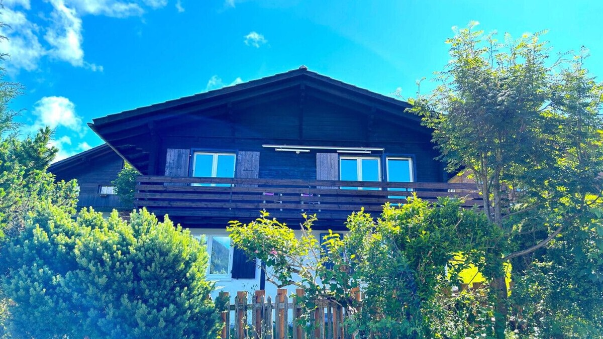 Bangerten Ski Chalet | SwissHut Stunning Views Alps - Chalet Flora