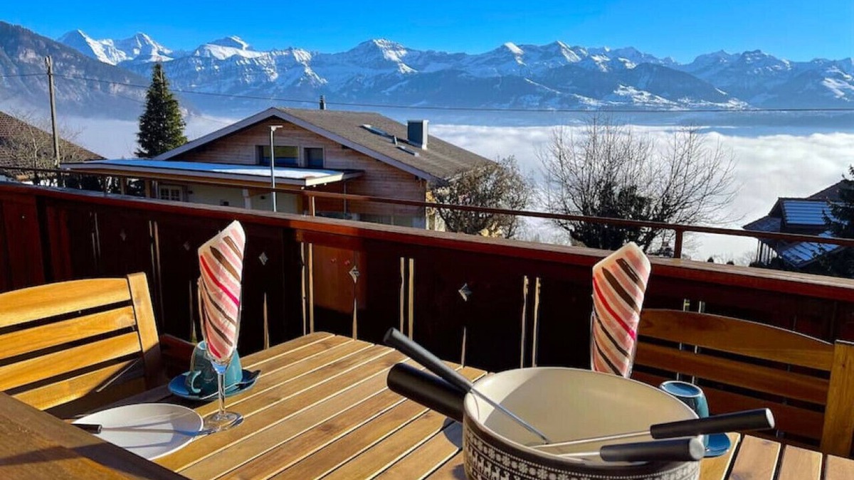 Goldiwil Apartment | SwissHut Stunning Views Alps & Lake - Apart. Aeschlen Up
