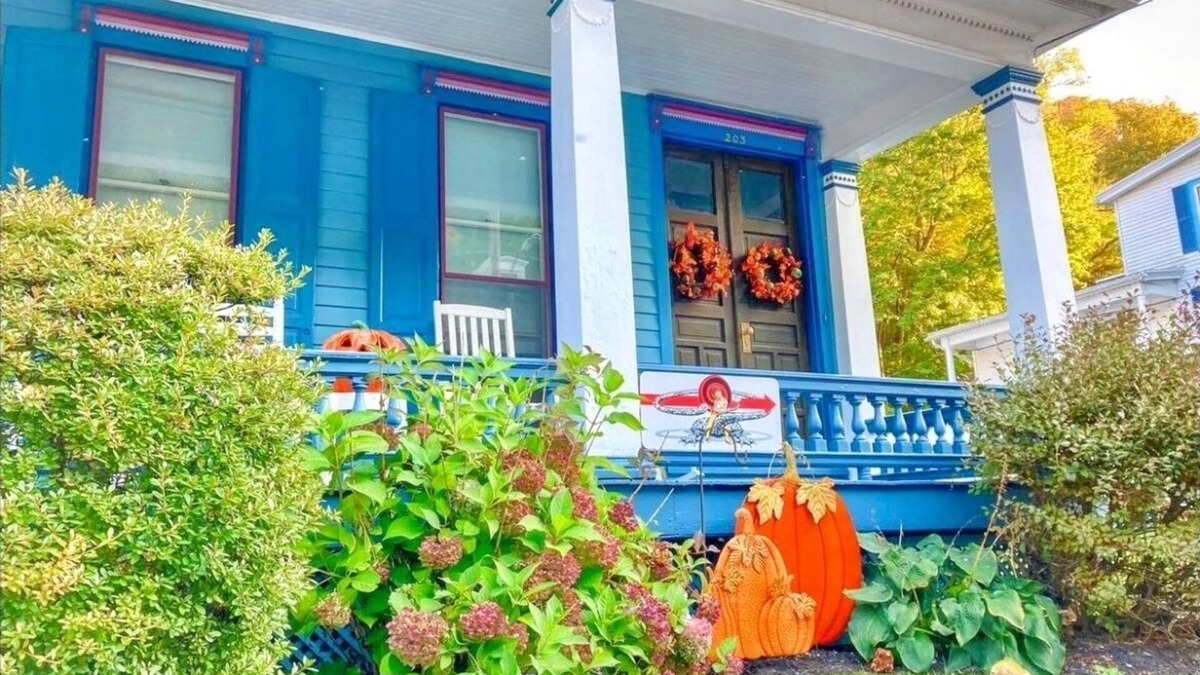 Ashfield Apartment | Switzerland Dream, Cozy Room in Downtown Jim Thorpe, Walk to everything!