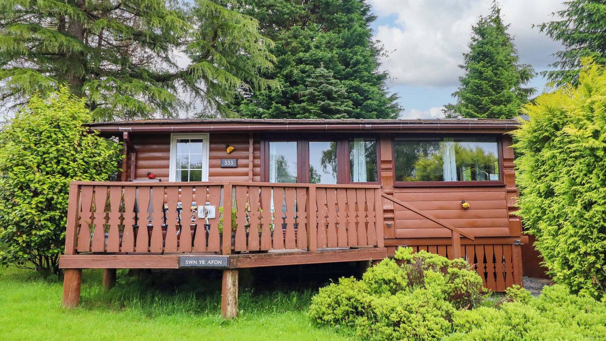 Bronaber Cottage | SWN YR AFON - NO 333, pet friendly, with a garden in Trawsfynydd