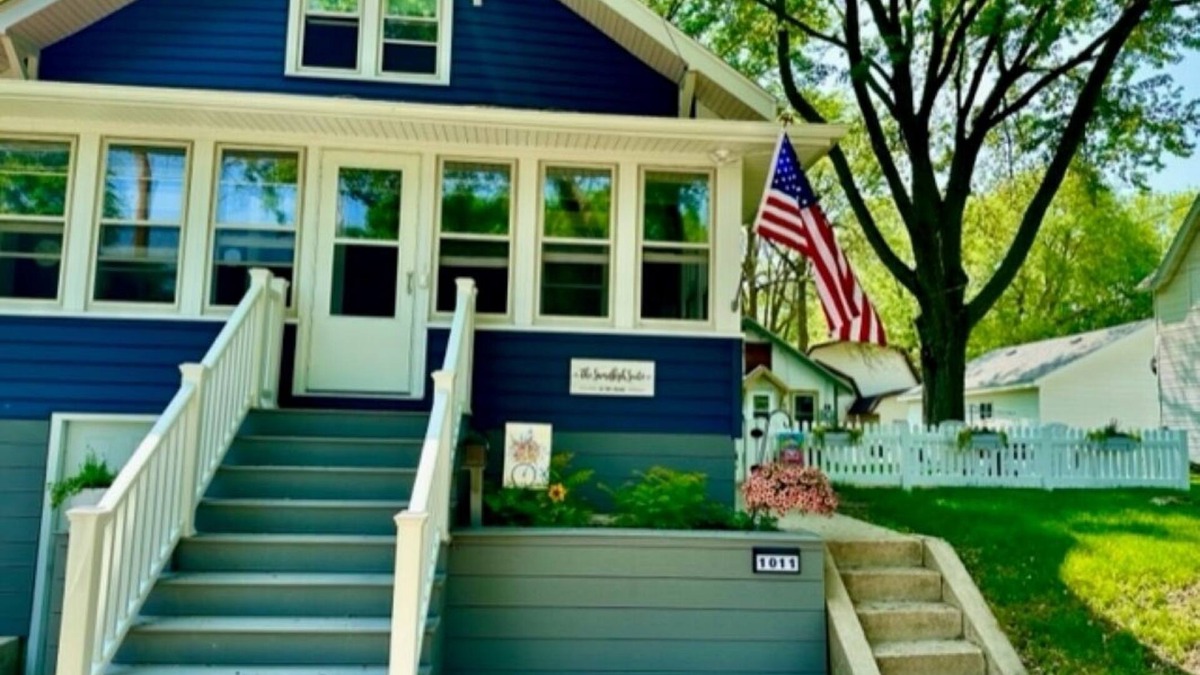 Clear Lake House | Swordfish Suite - Dog Retreat …Dog Friendly House- 2 blocks from Lake!