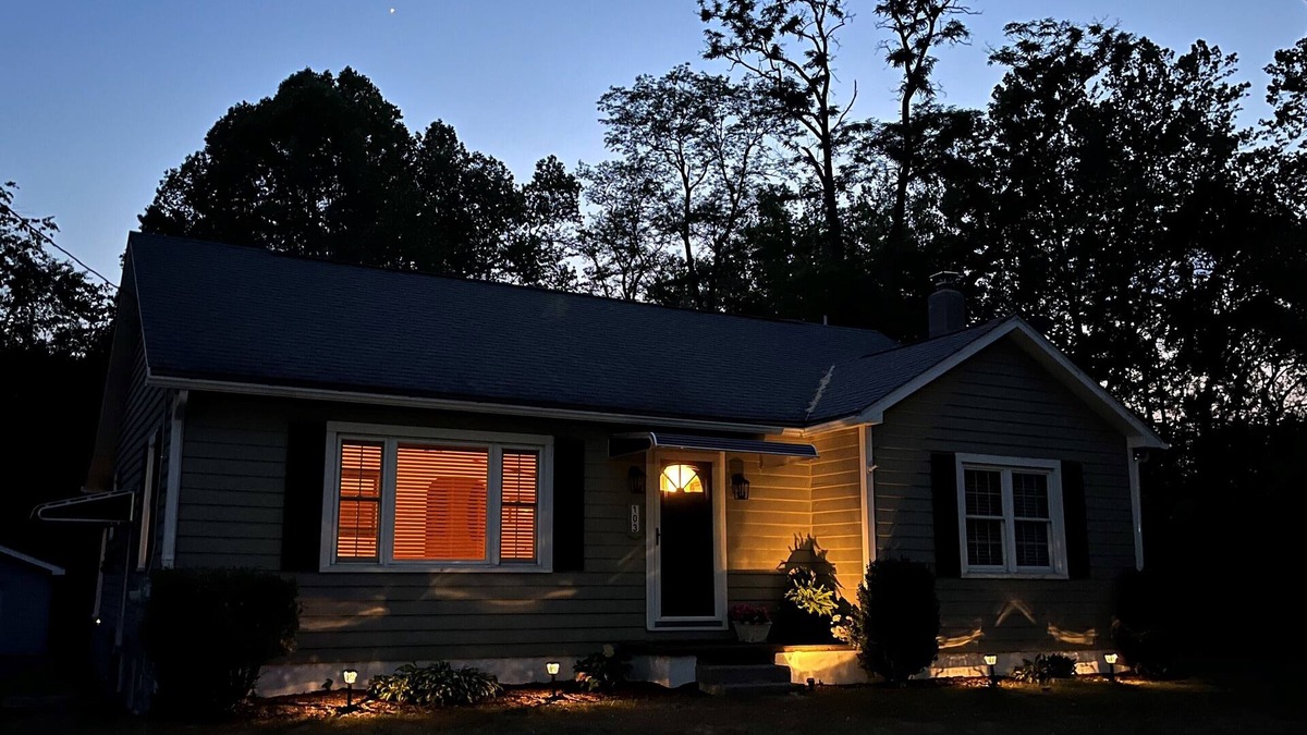 Ligonier House | Sycamore, Cozy get a way! Newly renovated on a private, streamside lot.